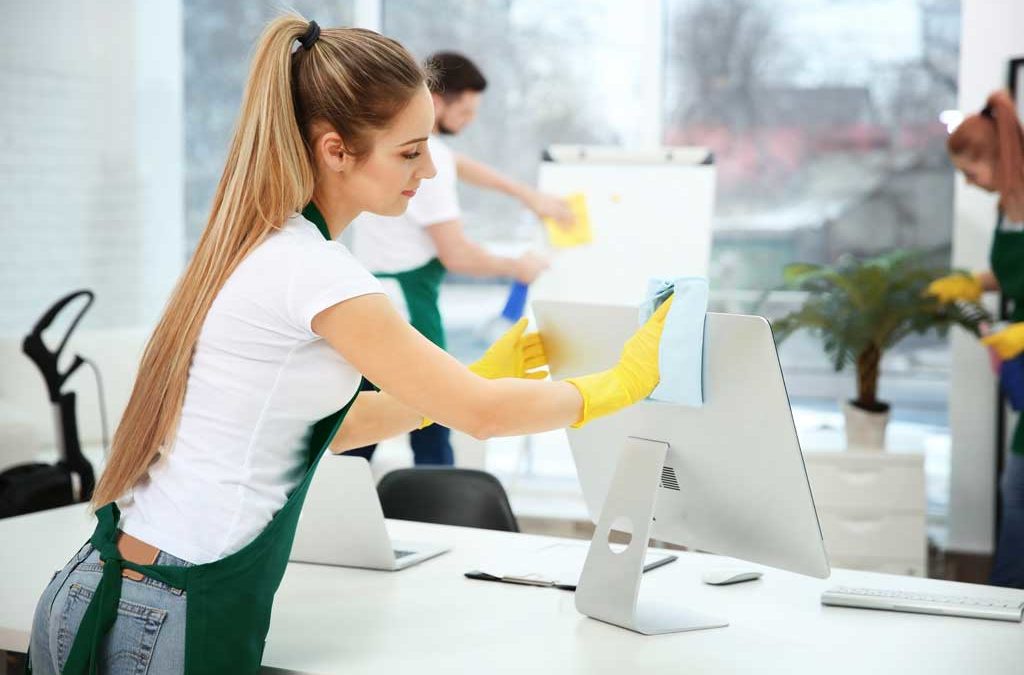 Woman providing janitorial services Orlando.